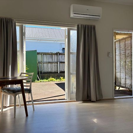 Epsom Red House Villa Auckland Exterior photo